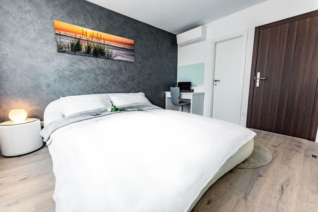 More Than Accommodation Bratislava Exterior photo
